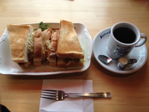 ホットサンドあみ焼きチキン